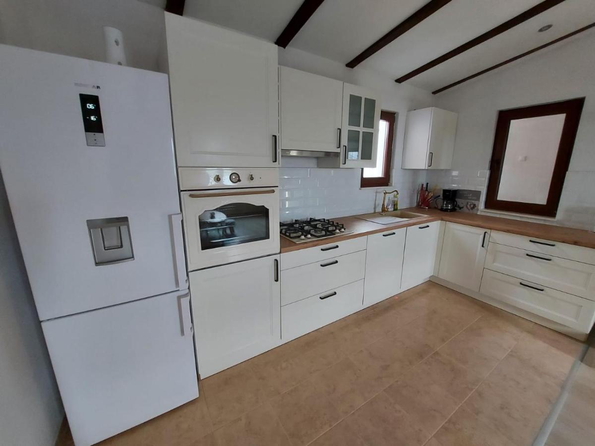 Holiday House Pag Zubovici Luaran gambar