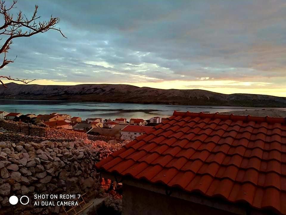 Holiday House Pag Zubovici Luaran gambar
